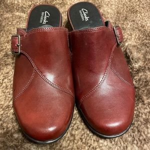 Clarks Bendables Clogs Sz 7.5